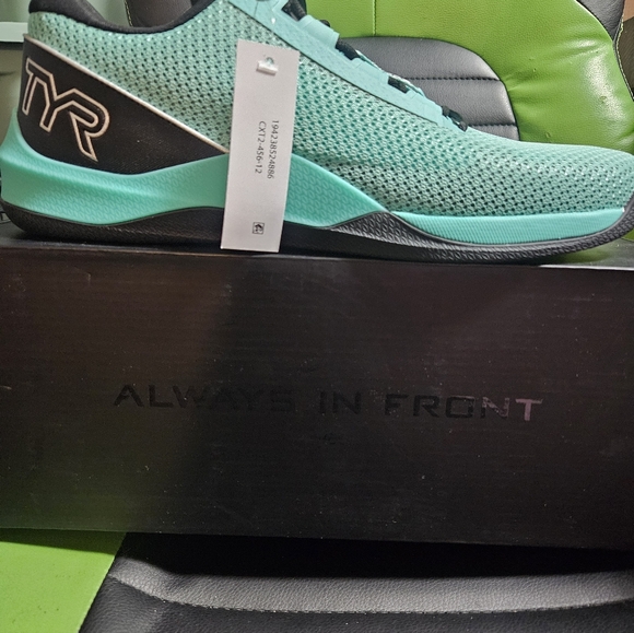 TYR Men\'s CXT-2 Training Shoes: BLUE: NEW IN BOX: SIZE 12 main image 2